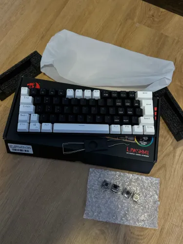 Teclado Mecânico Redragon Lakshmi Switch Marrom (Personalizado)
