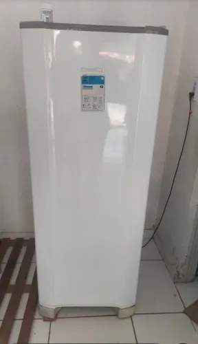Geladeira esmaltec