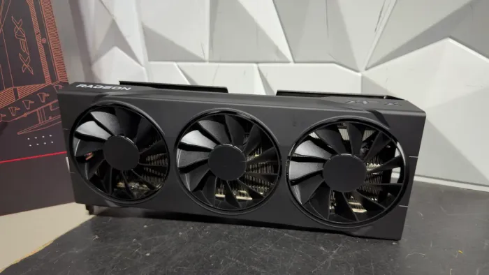 RADEON RX 9070XT 16GB XFX - R$ 4.699 PIX - Nota fiscal e Garantia