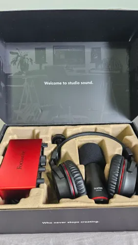 Kit Gravação Focusrite Scarlett Studio Solo 4th Gen