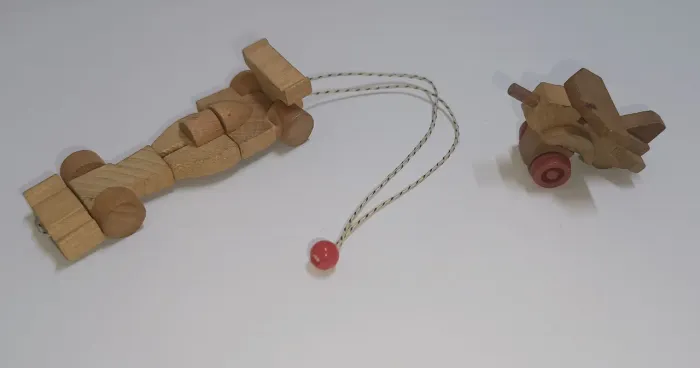 Brinquedos de Madeira Kinder Ovo Anos 90