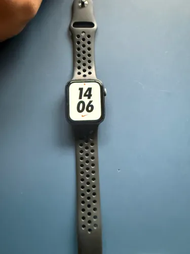 APPLE WATCH SÉRIES 5 NIKE 44MM