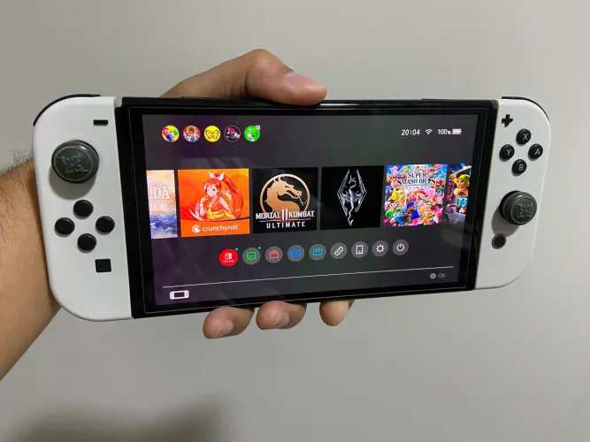 Nintendo Switch Oled + Mario Kart 8