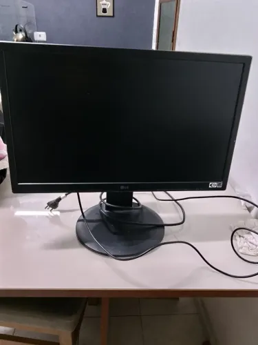 MONITOR LG 22 POLEGADAS COM HDMI E DISPLAY PORT