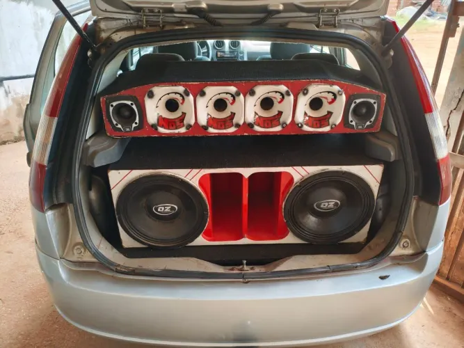 Vendo som automotivo completo