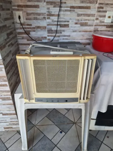 Ar Condicionado Consul 7500 c/ controle remoto