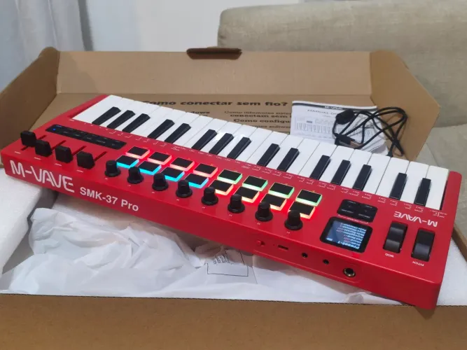 TECLADO MIDI SMK-37 PRO VERMELHO 