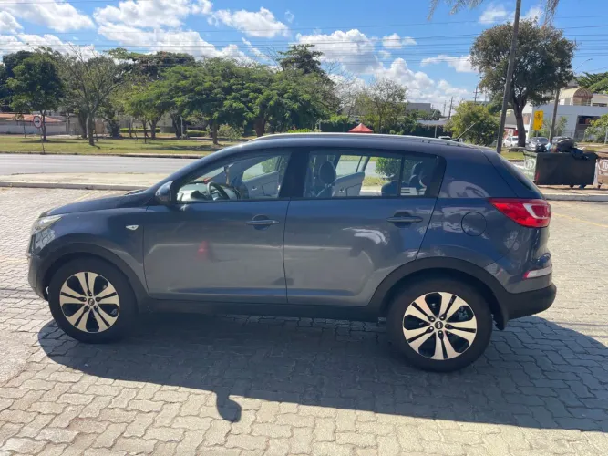 Kia Motors Sportage LX 2.0 16v/ 2.0 16V Flex Aut. 2013