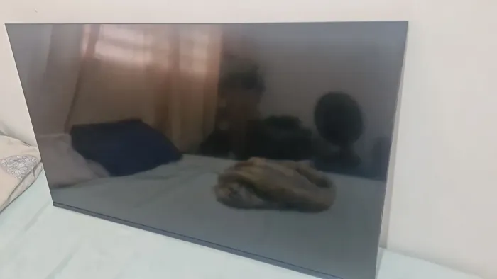 Título do anúncio: TV Hisense 50 QLED 4K Smart TV - Apenas 3 meses de uso!