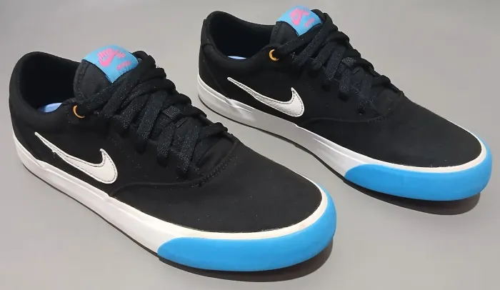 Tênis Nike Charge 