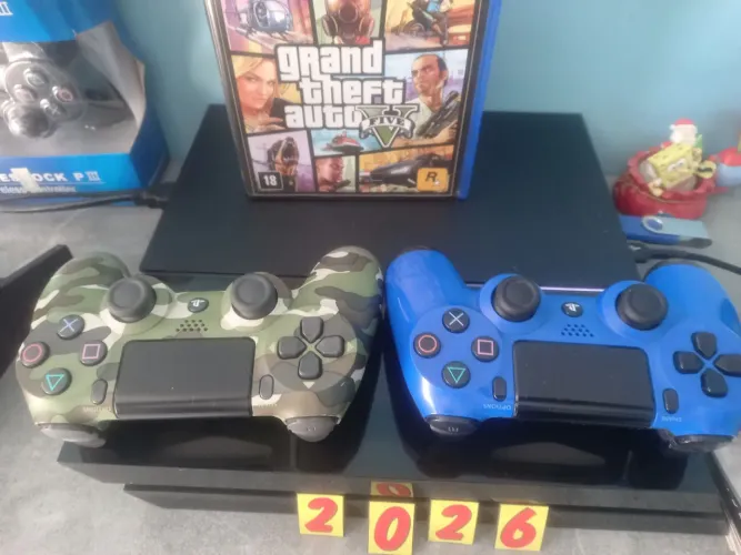 PLAYSTATION 4 1TB 1000 GB NOVO COM GTA 5 COM MAPA