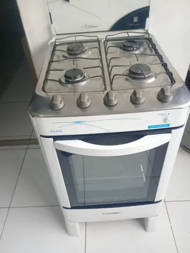 Vende se um fogão Ágata