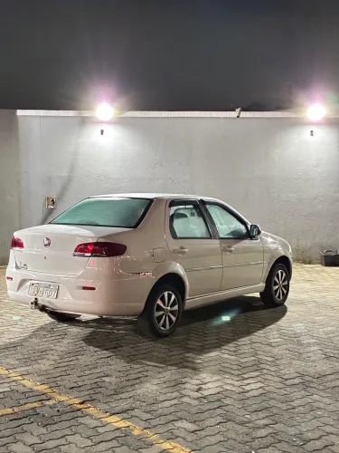 Fiat Siena Tetrafuel 1.4 MPI Fire Flex 8V 4P 2011