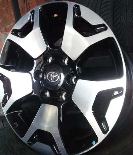 Jogo de Rodas aro 18 Toyota Hilux SRX 2020
