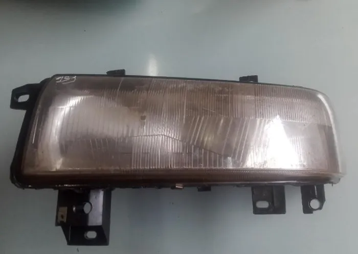 Farol Master Esquerdo 2007 N131 C/detalhe Lente