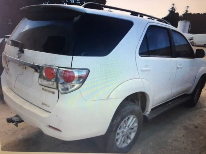 sucata hilux srx 213 diesel para peças