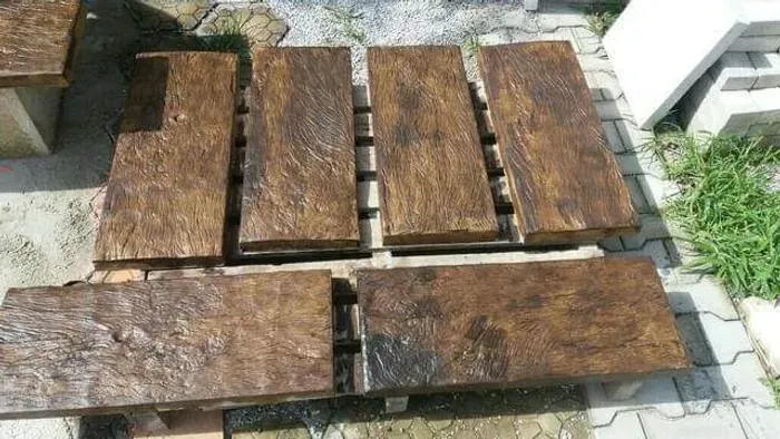 Tábua de concreto que imita madeira