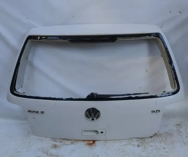 Tampa Traseira Vw Golf Sapão 2003 Com Detalhe