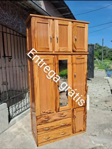 Guarda roupa de solteiro com espelho madeira maracatiara!