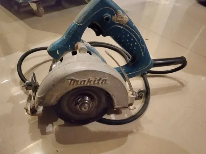 Cortador de piso e Serra mármore Makita