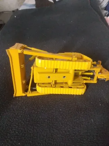 Trator miniatura