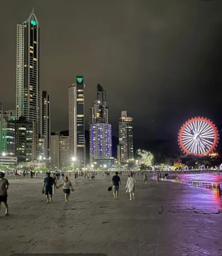 Turismo Praia Bal Camboriú Hospedagem Temporada Diária ferias Beto carrero ou mensal