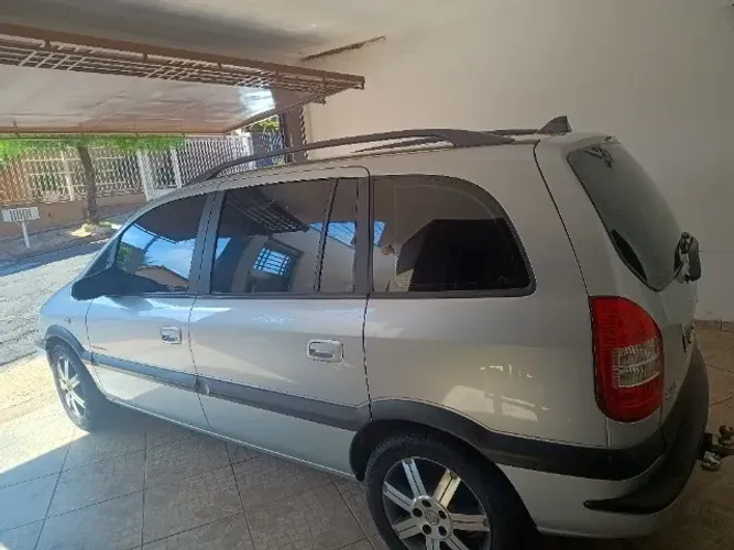 Chevrolet Zafira Elegance 2.0 MPFI Flexpower 8V 5P 2006