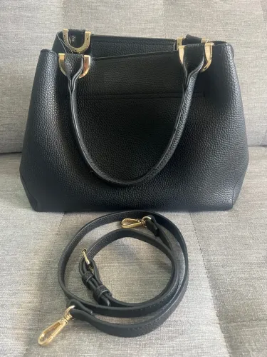 Bolsa(Mão/Ombro)preta!