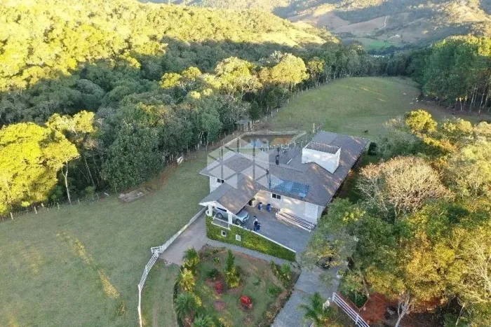 Lindo Sítio com 40.000m2, casa com 260m2, Rio Bonito, Taquaras, Rancho Queimado, SC