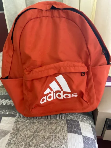 Mochila adidas laranja