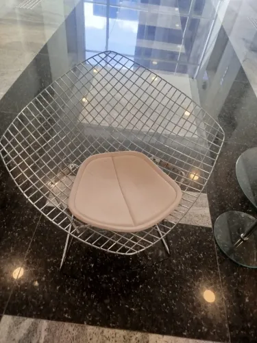  Cadeira Bertoia Diamante (ou Poltrona Diamante)