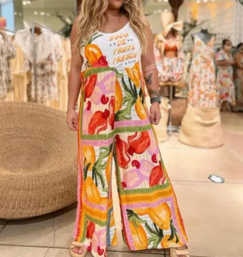 Macacão estampado Farm TAM GG