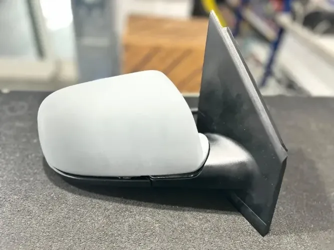 Retrovisor Externo lado direito (do passageiro) aplicável nos veículos Volkswagen Polo Sed
