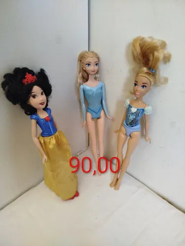 Bonecas Barbie princesas