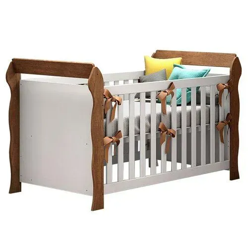 Colchão e Berço de Madeira com Design Moderno