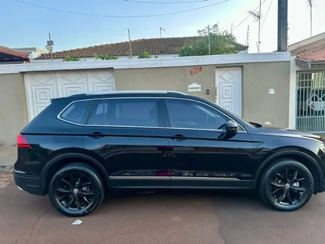 Volkswagen Tiguan Allspac Comf 250 TSI 1.4 Flex 2019