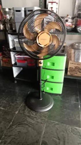Ventilador com coluna com Design Moderno pronta entrega