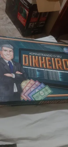 Jogo de Tabuleiro Administrando o Seu Dinheiro