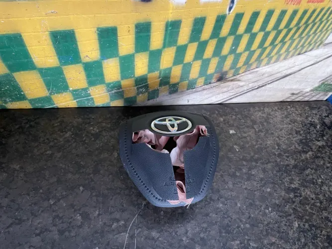 Bolsa airbag estourada Toyota corolla 2016 a 2019 