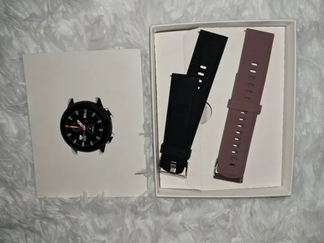 Smartwatch com 2 pulseiras