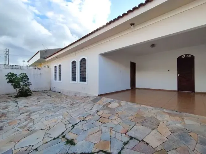 Vendo casa em Marília - SP.   Jardim Progresso-Casa térrea, 3 dormitórios, 1 suite, 