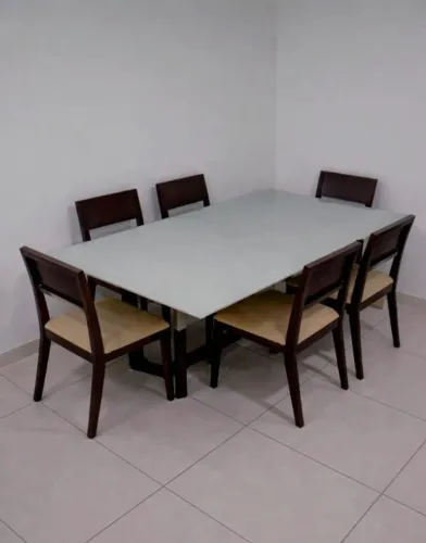 Mesa de jantar quadrada 6 cadeiras