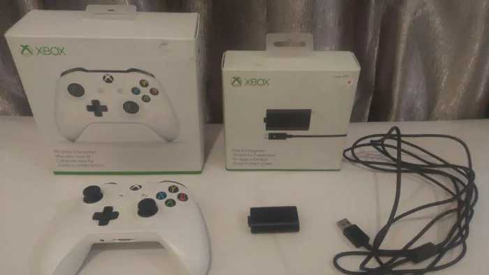 Controle Xbox one sem fio + carregador e cabo