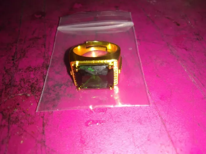 Anel masculino dourado ajustável*novo*!