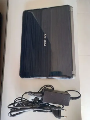 Netbook Positivo Mobo 5000 Atom N455 - precisa formatar