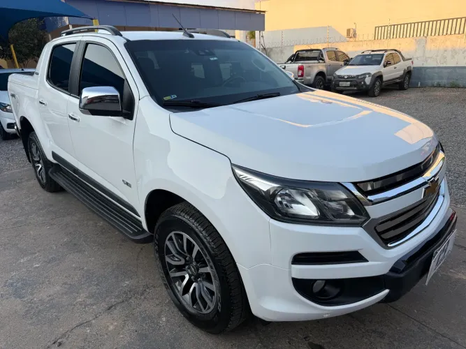 S10 HIGH COUNTRY 4x4 AUTOMATICO