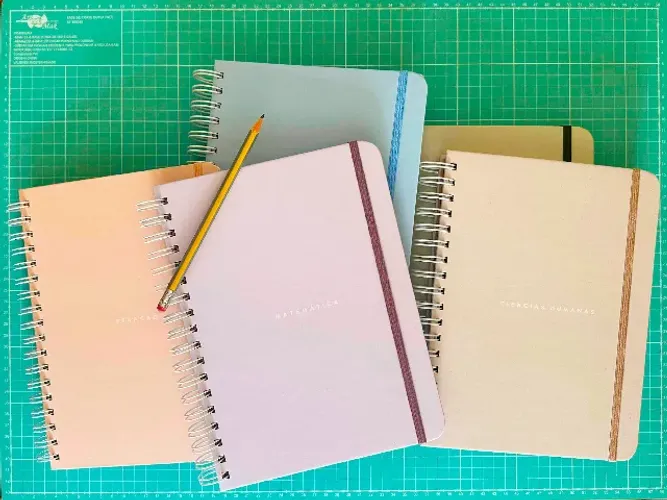 Caderno de Estudos / Enem Concurso Faculdade