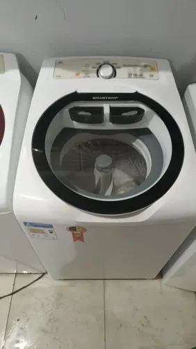 Vendo máquina d lavar Brastemp 11kg e meio Voltagem 110 bacia d inox entrego. Dou garantia