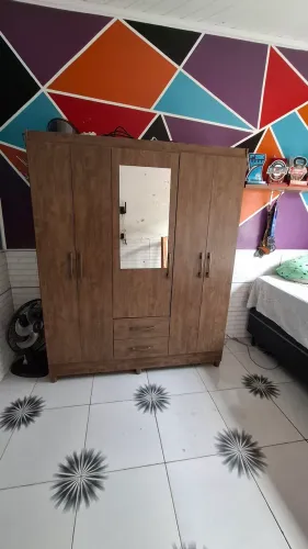 Vendo Guarda-roupa de Solteiro