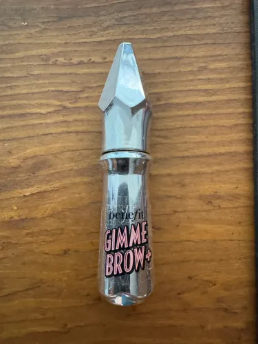 Gel para sobrancelhas Gimme Brown Benefit